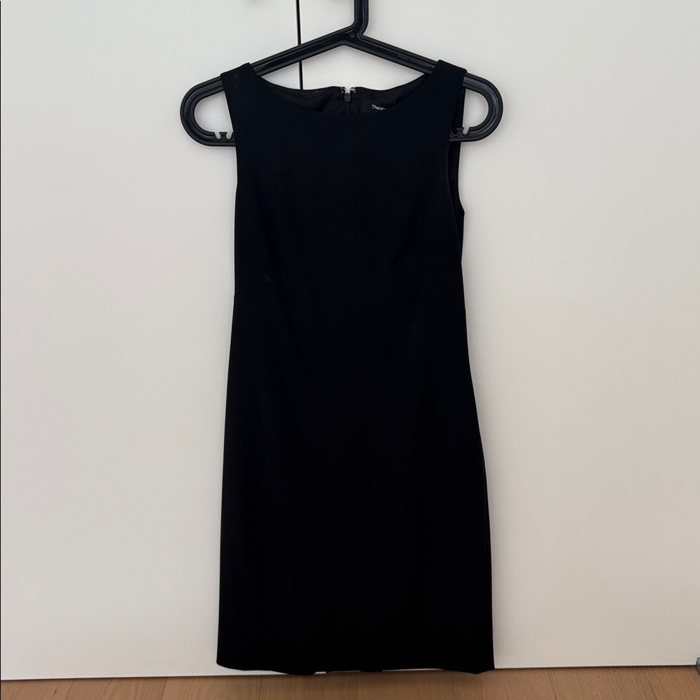 Theory Elegant Black Sleeveless Midi Dress